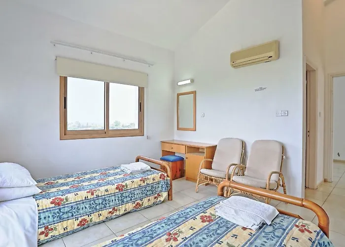 Athina Finiki Villa Polis